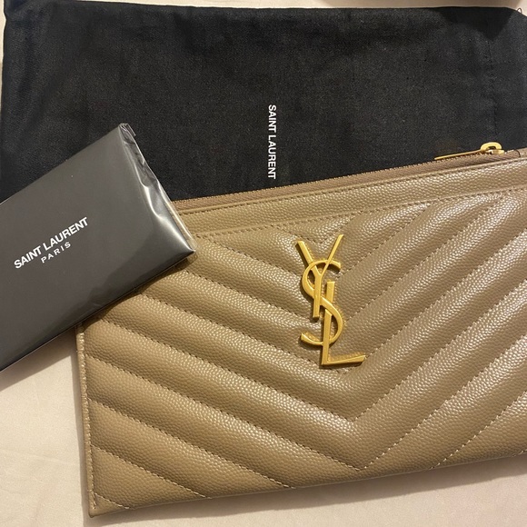 Wallet - Picture 3 of 4